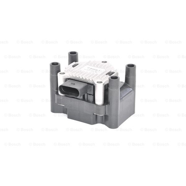 Слика на Бобина BOSCH 0 986 221 048 за VW Polo 3 Box (6nf) 1.9 D - 64 коњи дизел