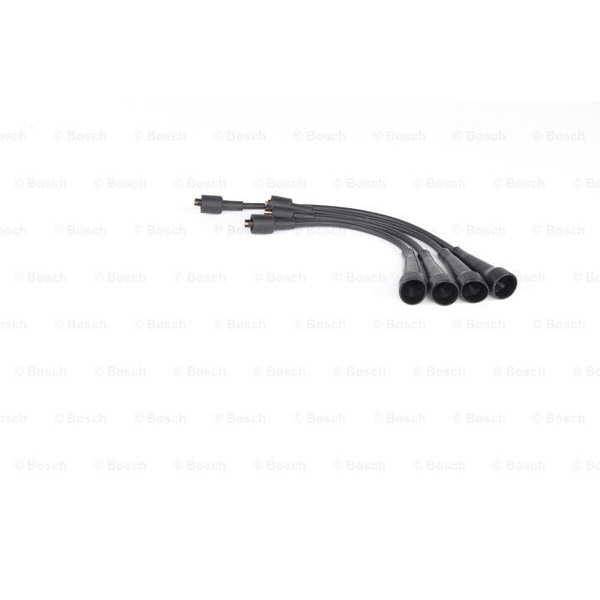 Слика на кабли за свеќици - комплет сет кабли BOSCH 0 986 356 967 за Renault Megane 1 Cabriolet (EA0-1) 2.0 (EA0G) - 114 коњи бензин