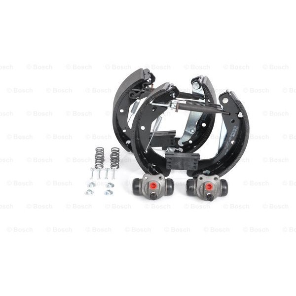 Слика на Комплет гуртни BOSCH KIT SUPERPRO 0 204 114 582 за Opel Astra F Estate 2.0 i 16V - 150 коњи бензин