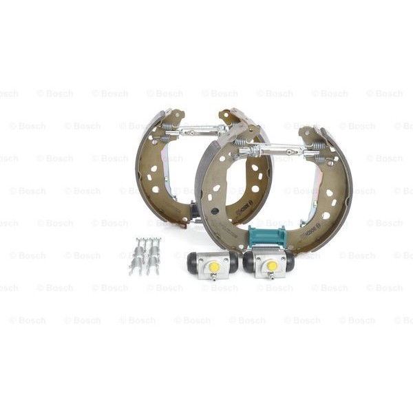 Слика на Комплет гуртни BOSCH KIT SUPERPRO 0 204 114 647 за Ford Focus 2 (da) 1.4 - 80 коњи бензин