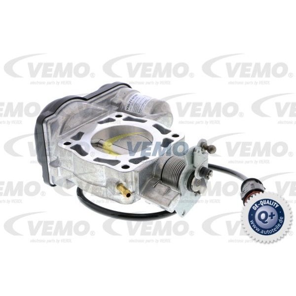 Слика на куќиште на лептир на карбуратор VEMO Q+ MADE IN GERMANY V30-77-0136 за Mercedes C-class Saloon (w202) C 200 Kompressor (202.025) - 192 коњи бензин