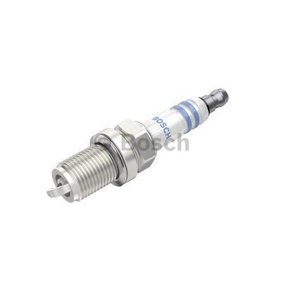 Слика на свеќица BOSCH Double Iridium 0 242 230 534 за Hyundai Atos (MX) 1.1 - 61 коњи бензин