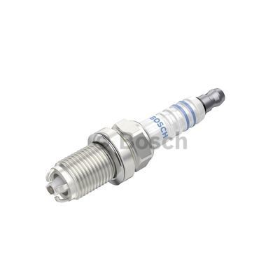 Слика на свеќица BOSCH Nickel 0 242 229 613 за VW Jetta 4 Estate (1J6) 2.3 V5 - 150 коњи бензин