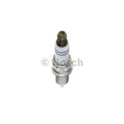 Слика 3 $на Свеќица BOSCH Platinum 0 242 140 535