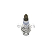 Слика 3 на свеќица BOSCH Platinum 0 242 235 749