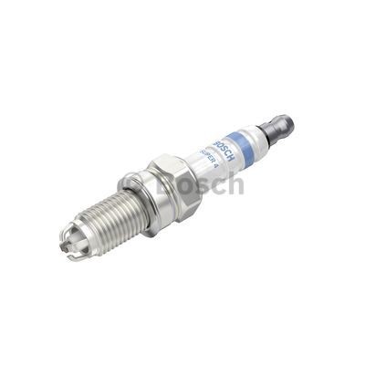 Слика на свеќица BOSCH Super 4 0 242 132 501 за Suzuki Alto 4 (FF) 1.1 - 63 коњи бензин