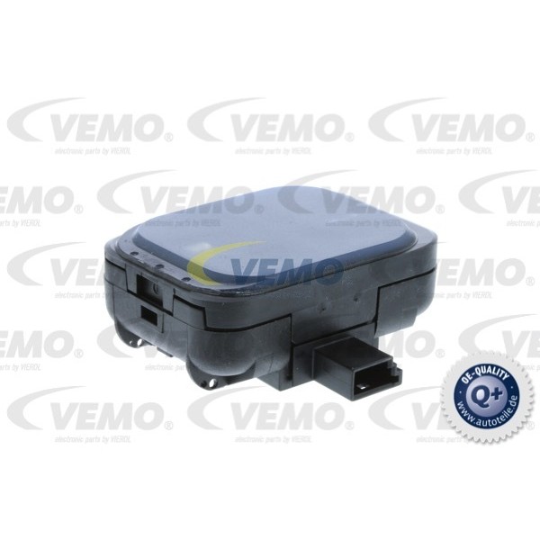 Слика на сензор за дожд VEMO Q+ MADE IN GERMANY V10-72-0871 за VW Vento 3 Sedan (1K2) 2.0 FSI - 150 коњи бензин