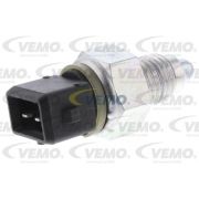 Слика 1 на Сензор за рикверц светло VEMO Original  Quality V20-73-0080