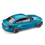 Слика  на BMW Миниатюра M2 1:18 BMW OE 80432454833