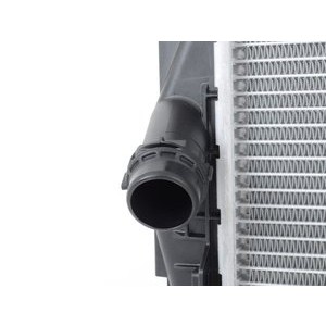 Слика на RADIATOR     BMW OE 17117553111 за  BMW 1 Cabrio E88 120 i - 170 kоњи бензин