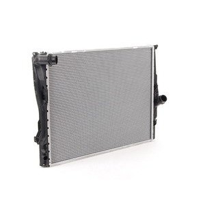 Слика на Radiator BMW OE 17112283468 за  BMW 1 Cabrio E88 120 i - 170 kоњи бензин