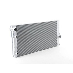 Слика на Radiator BMW OE 17118615426 за  BMW 7 Series F 740 i - 320 kоњи бензин